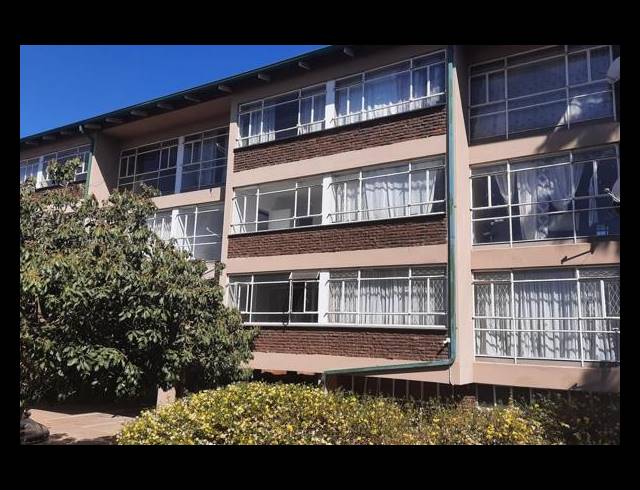 2 BEDROOM APARTMENT FOR SALE IN RHODESFIELD